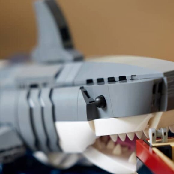 LEGO Jaws Building Set New in Box Movie Shark Blocks - Picture 6 of 7